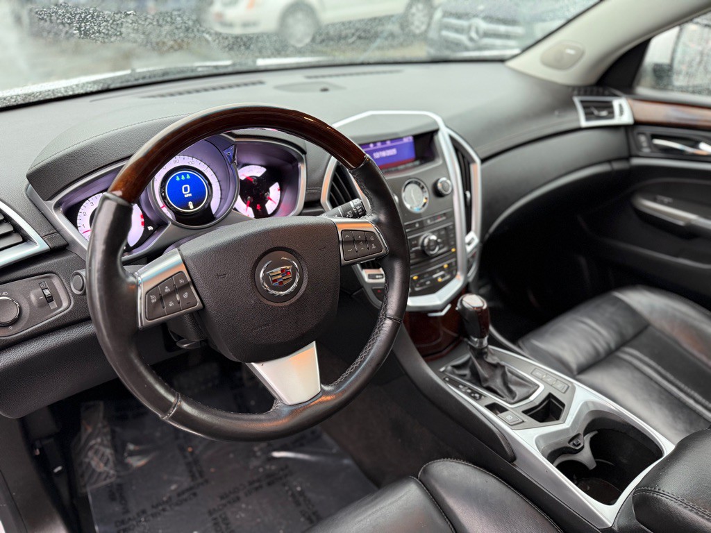 2012 Cadillac SRX Image 11
