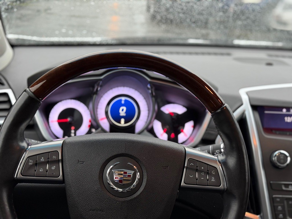 2012 Cadillac SRX Image 16