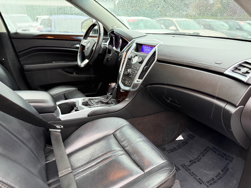 2012 Cadillac SRX Image 17
