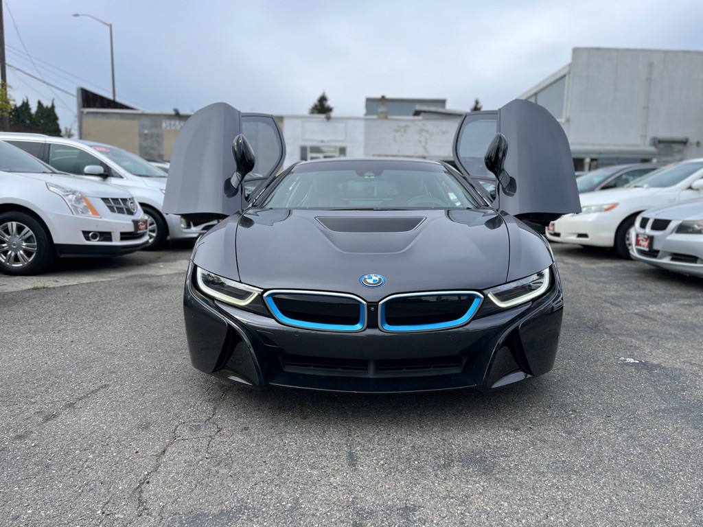 2015 BMW i8 Image 9