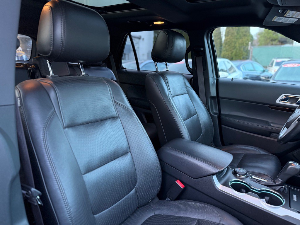 2015 Ford Explorer Image 15