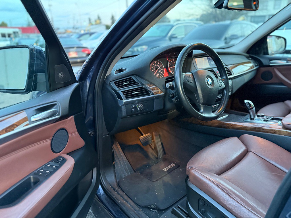 2012 BMW X5 Image 8