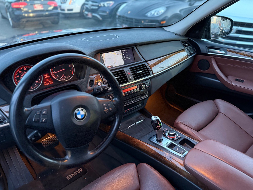 2012 BMW X5 Image 10