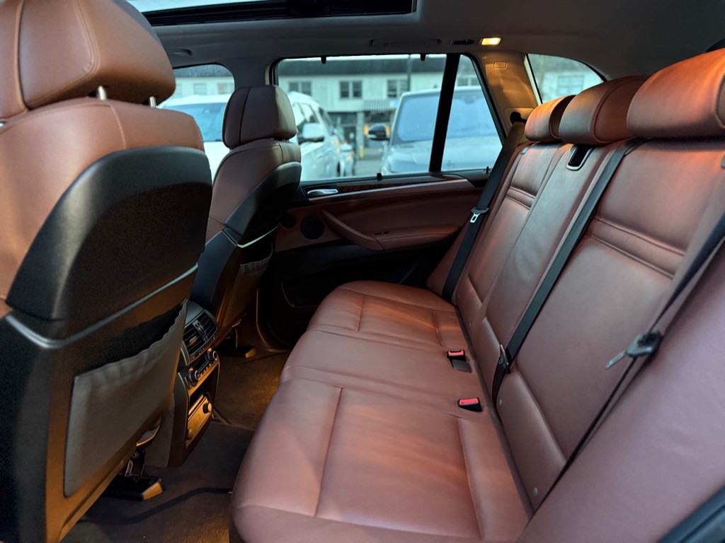 2012 BMW X5 Image 11