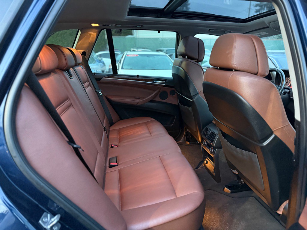 2012 BMW X5 Image 17