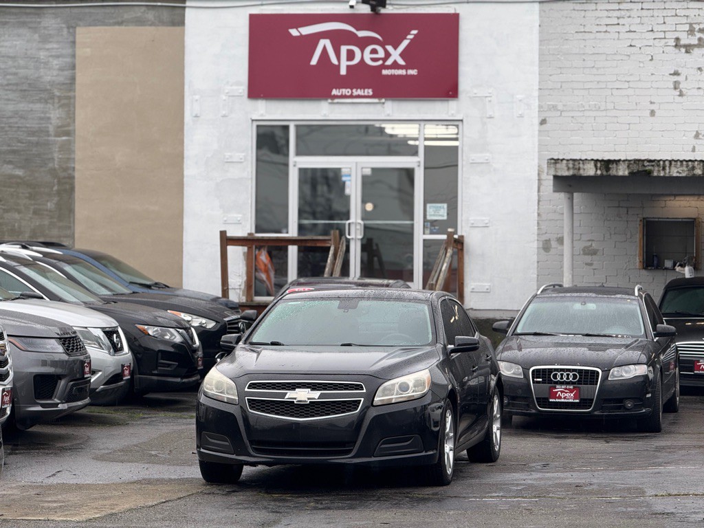 2013 Chevrolet Malibu Image 3
