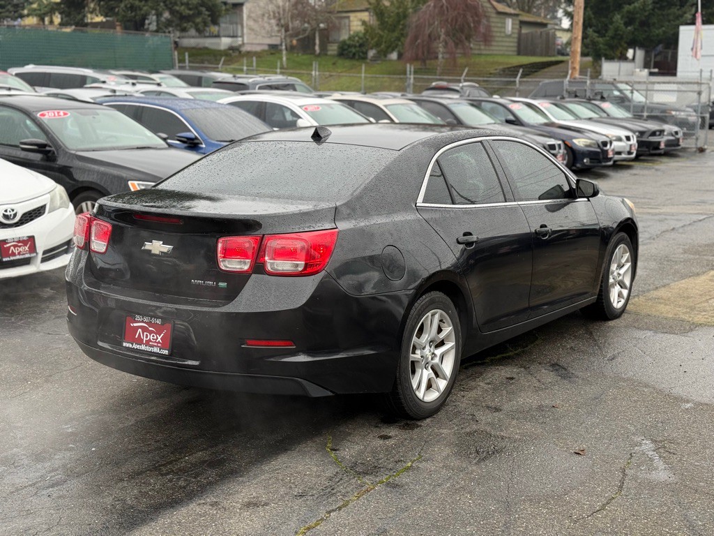 2013 Chevrolet Malibu Image 5