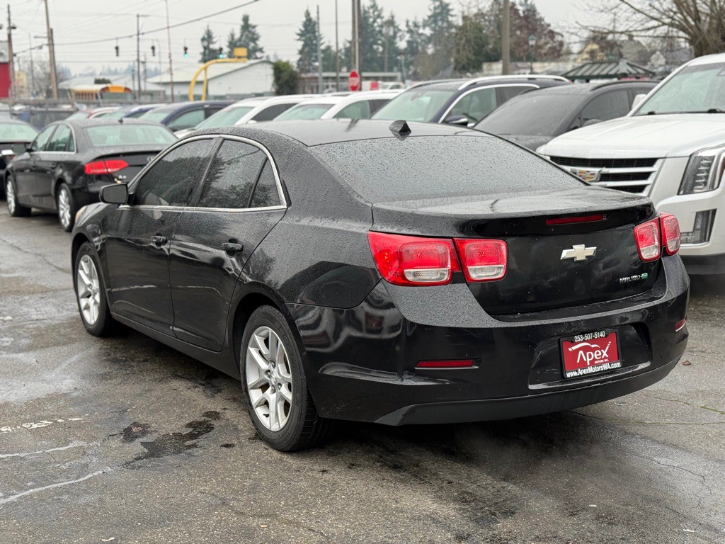 2013 Chevrolet Malibu Image 6