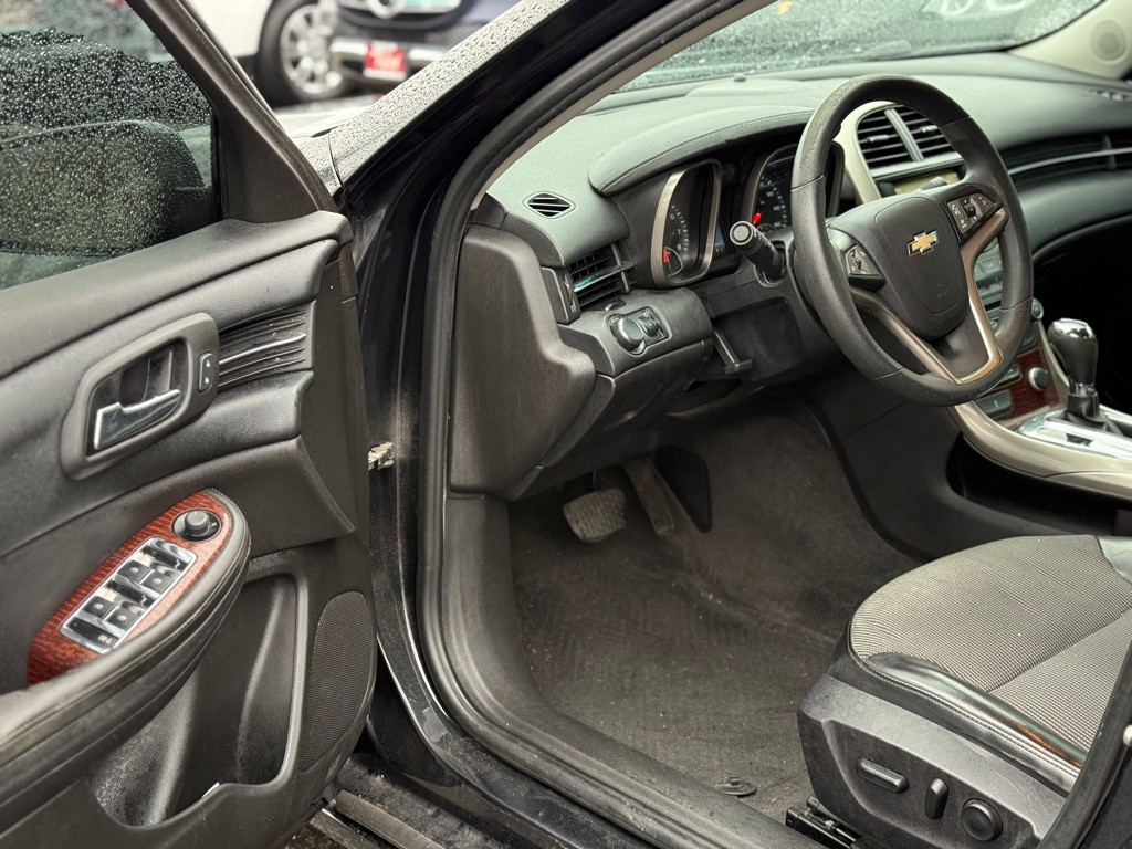 2013 Chevrolet Malibu Image 9
