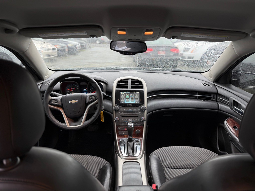 2013 Chevrolet Malibu Image 13