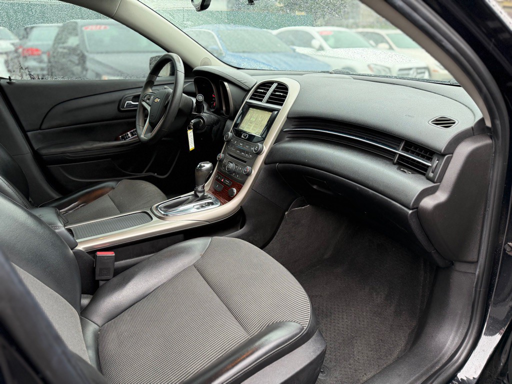 2013 Chevrolet Malibu Image 15