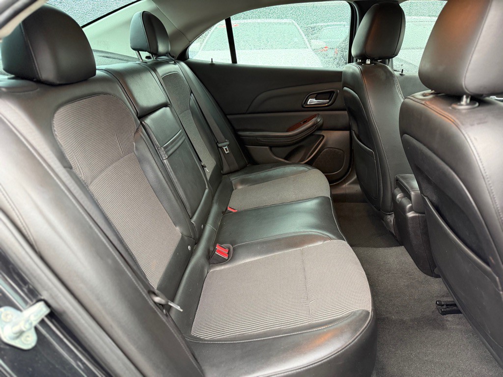 2013 Chevrolet Malibu Image 19