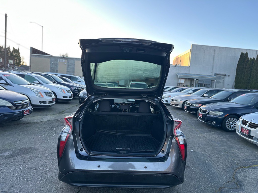 2018 Toyota Prius Image 4