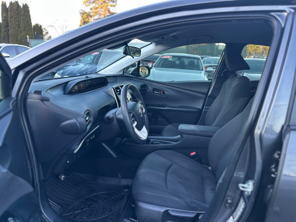 2018 Toyota Prius Image 10