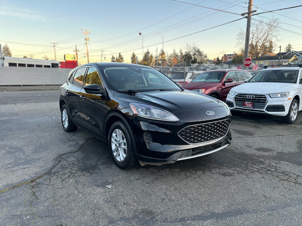 2020 Ford Escape Image 3