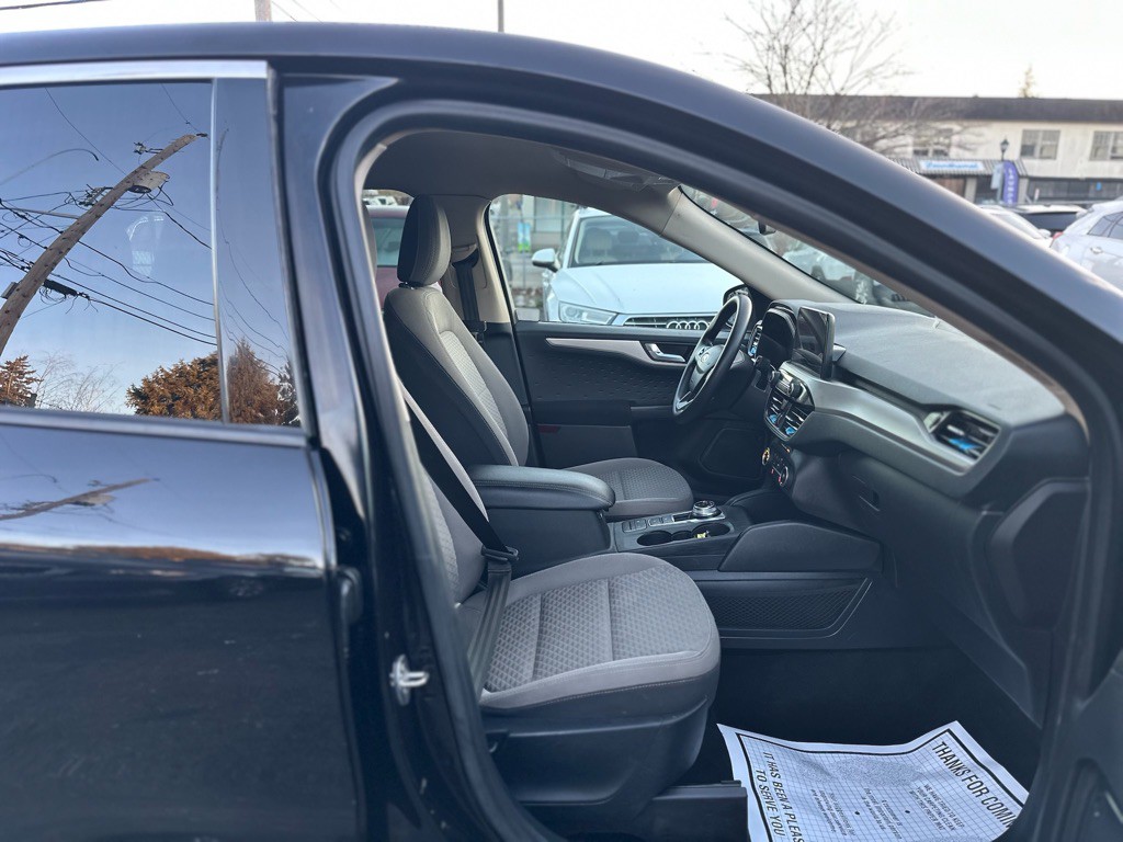 2020 Ford Escape Image 15