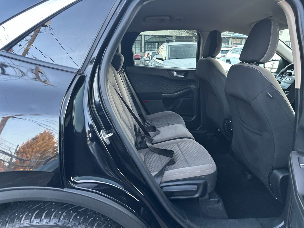 2020 Ford Escape Image 17