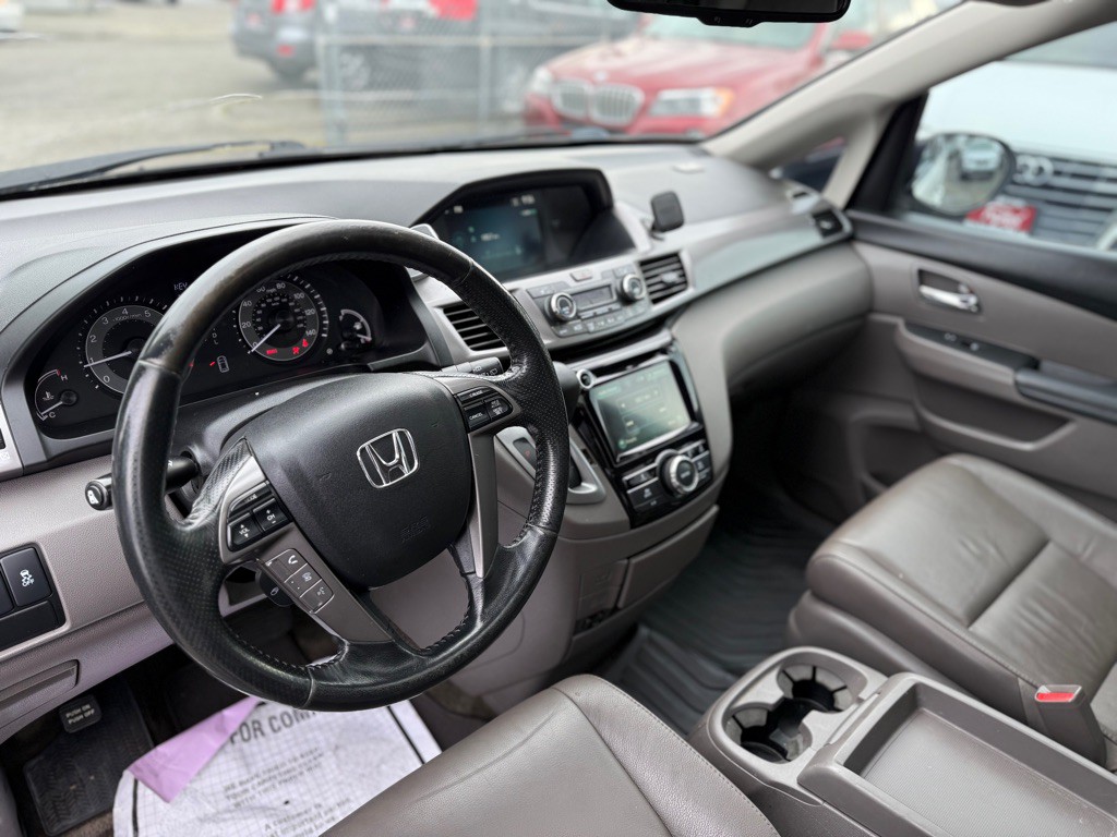 2015 Honda Odyssey Image 10