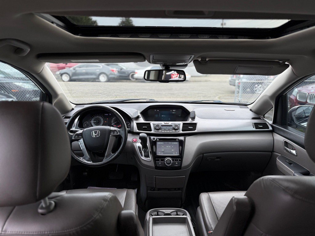 2015 Honda Odyssey Image 13