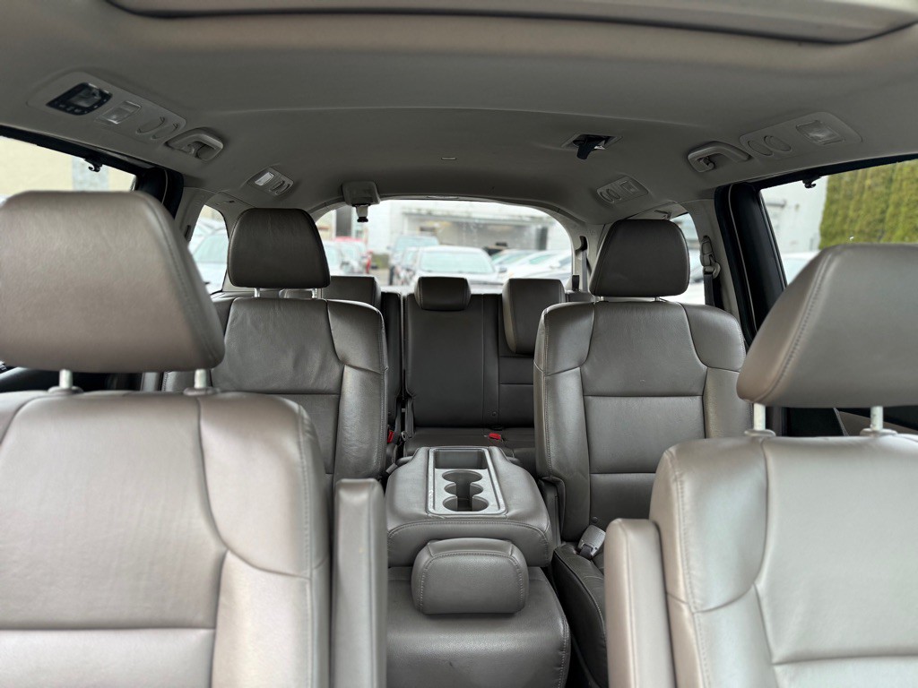 2015 Honda Odyssey Image 18