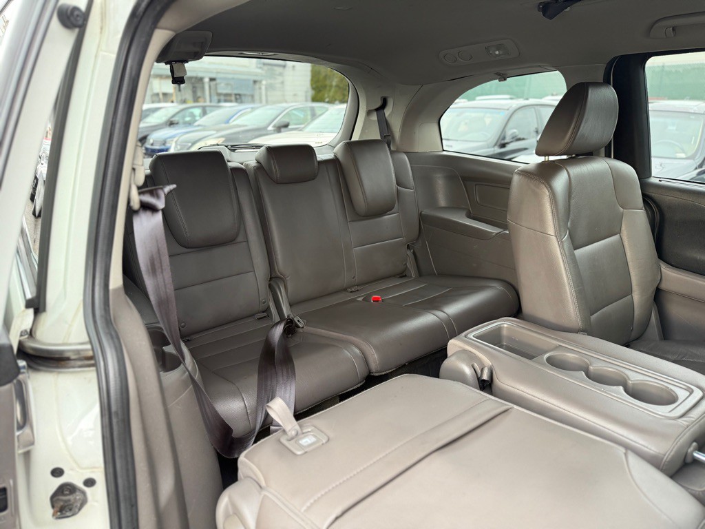 2015 Honda Odyssey Image 20