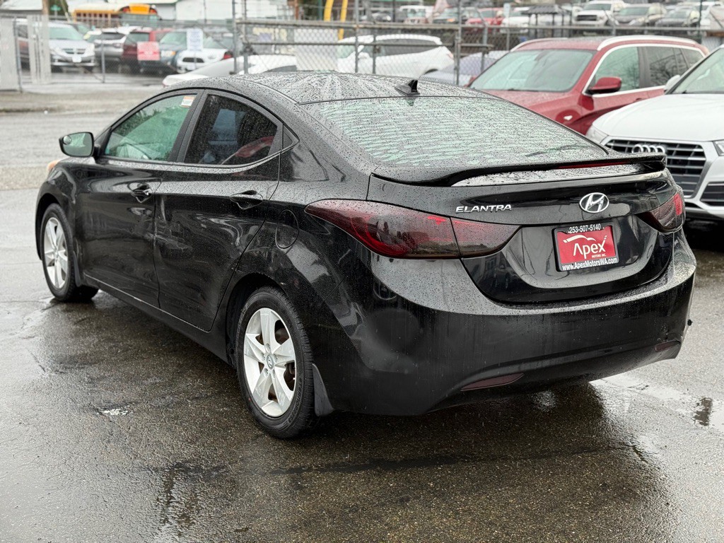 2013 Hyundai Elantra Image 5