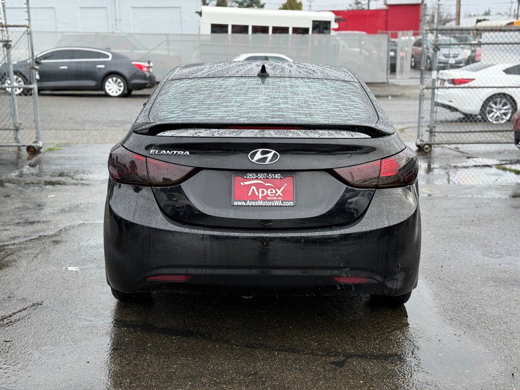 2013 Hyundai Elantra Image 6