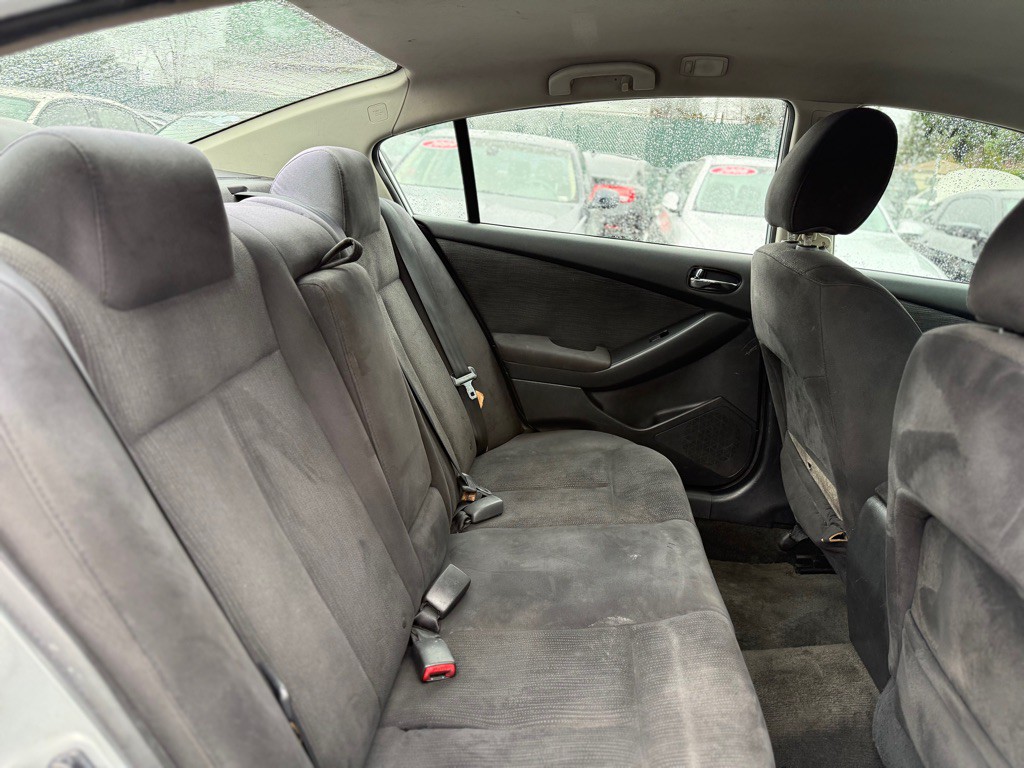 2010 Nissan Altima Image 16
