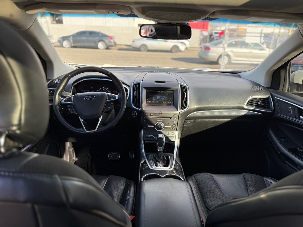 2015 Ford Edge Image 12