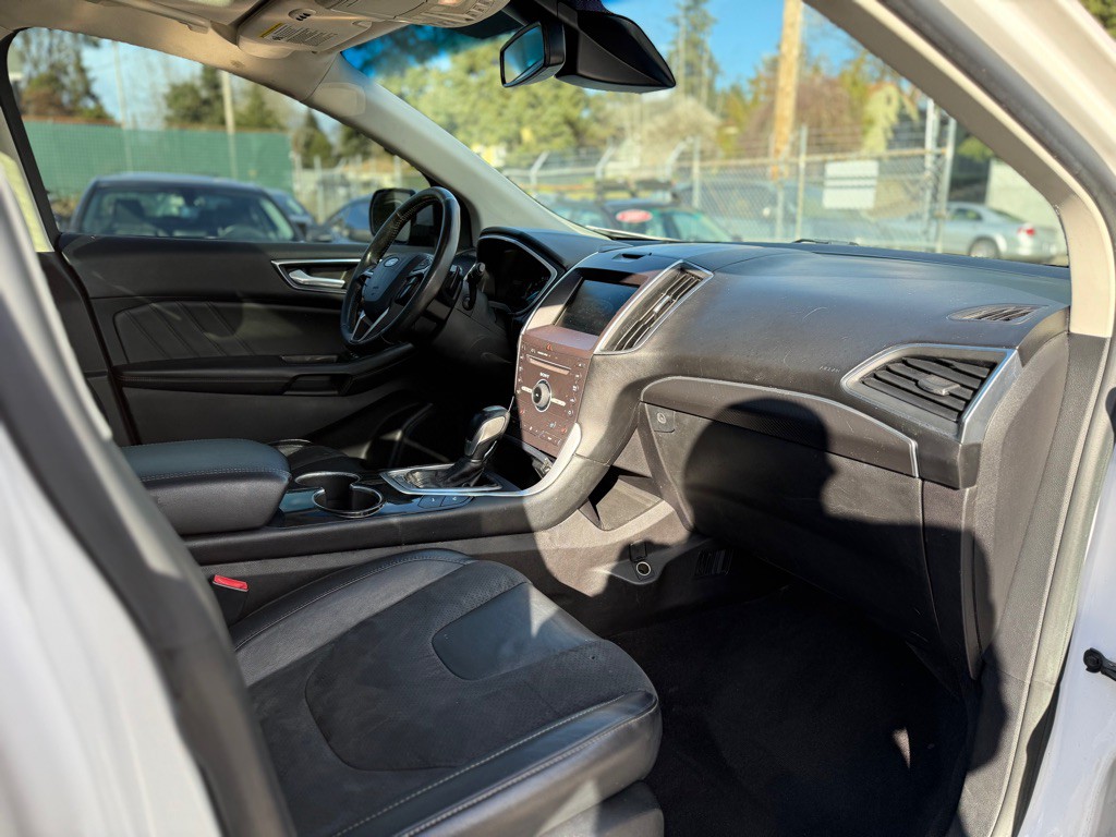 2015 Ford Edge Image 14