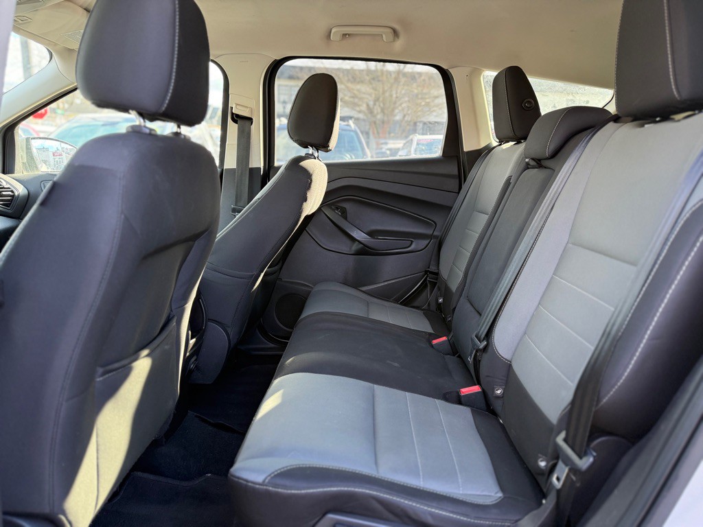 2016 Ford Escape Image 11