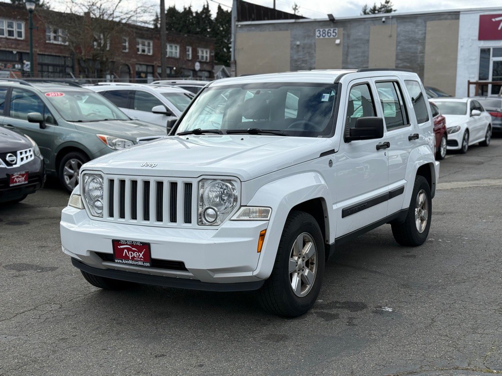 2012 Jeep Liberty Image 1