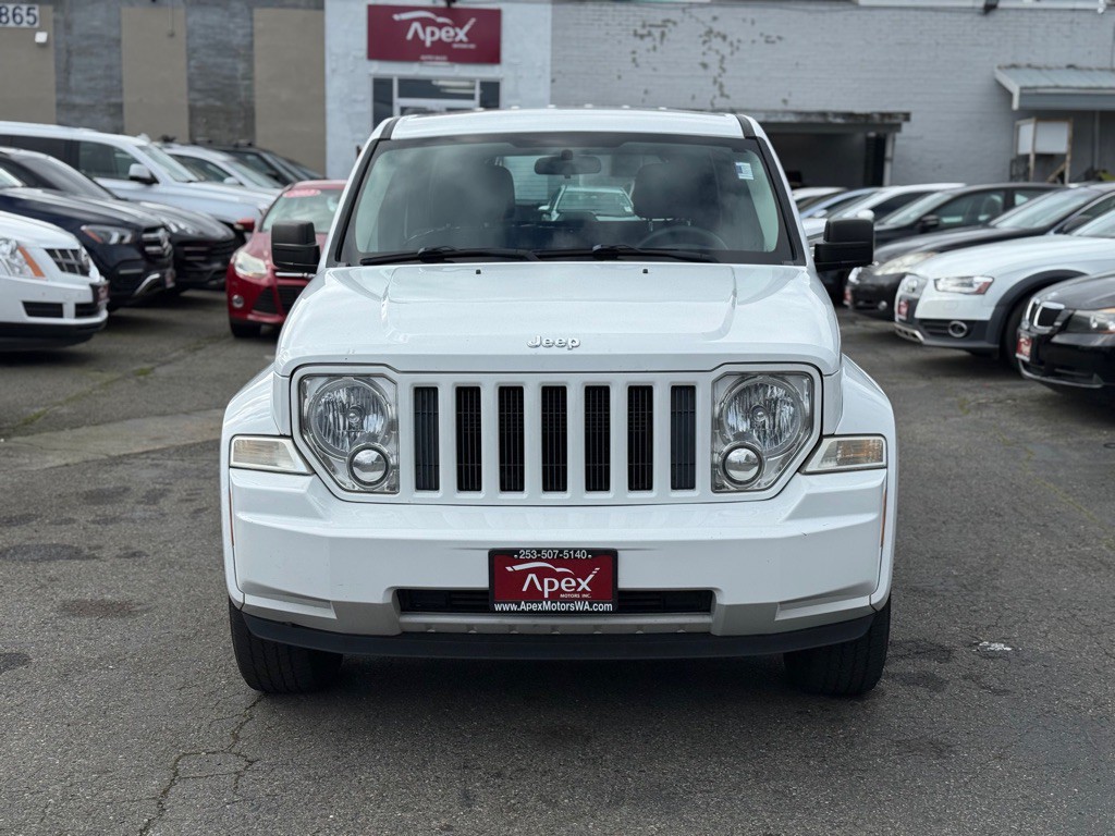 2012 Jeep Liberty Image 3