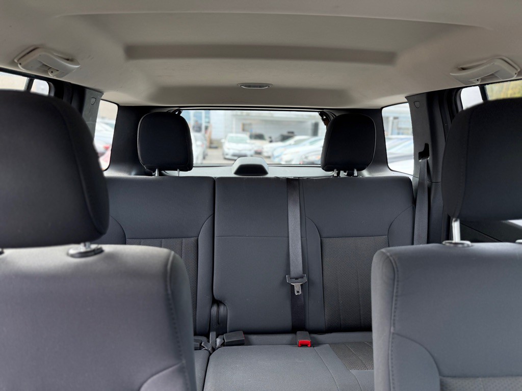 2012 Jeep Liberty Image 17