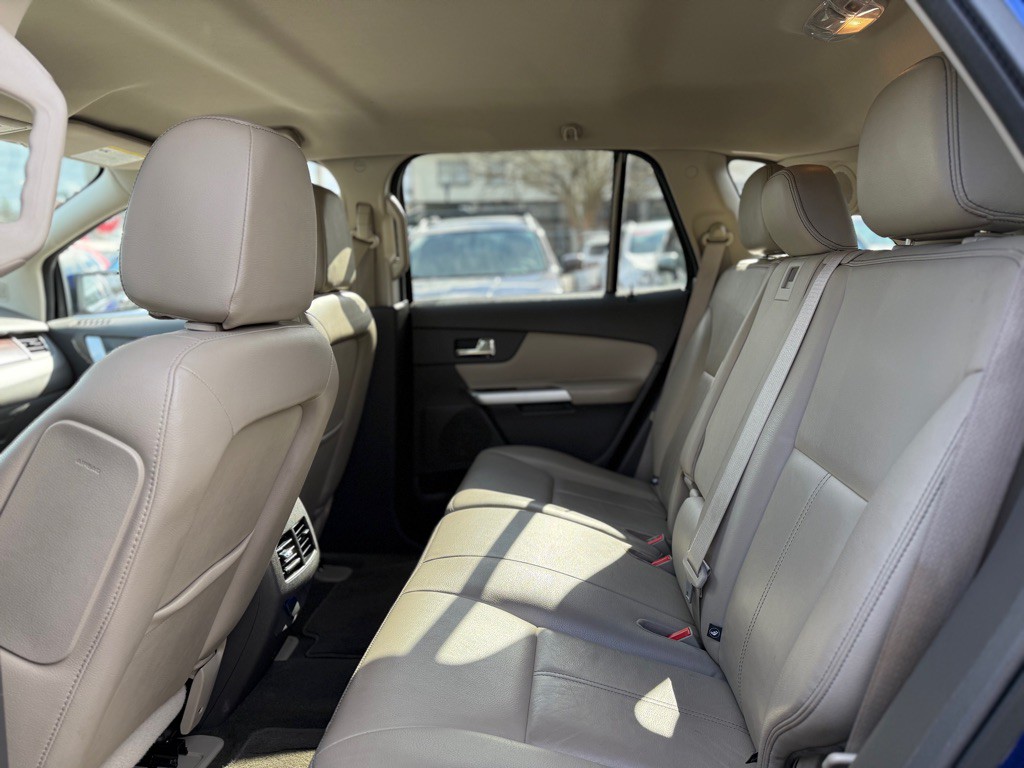 2013 Ford Edge Image 11