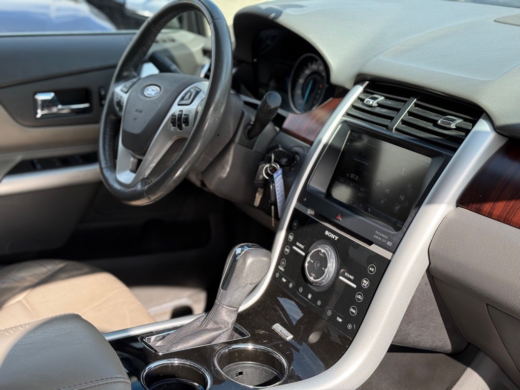 2013 Ford Edge Image 16