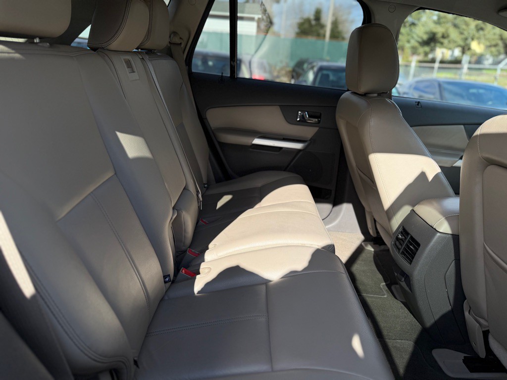 2013 Ford Edge Image 18