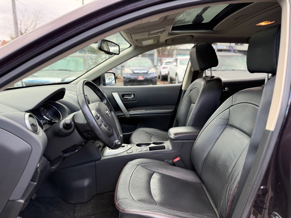 2013 Nissan Rogue Image 9