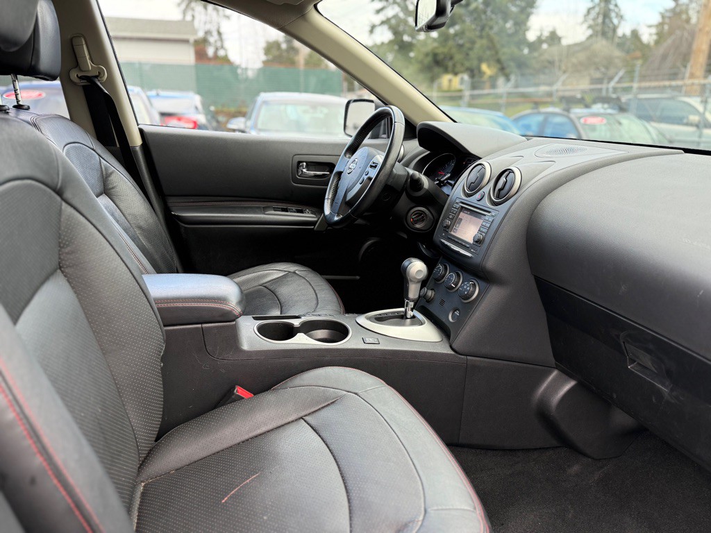 2013 Nissan Rogue Image 14