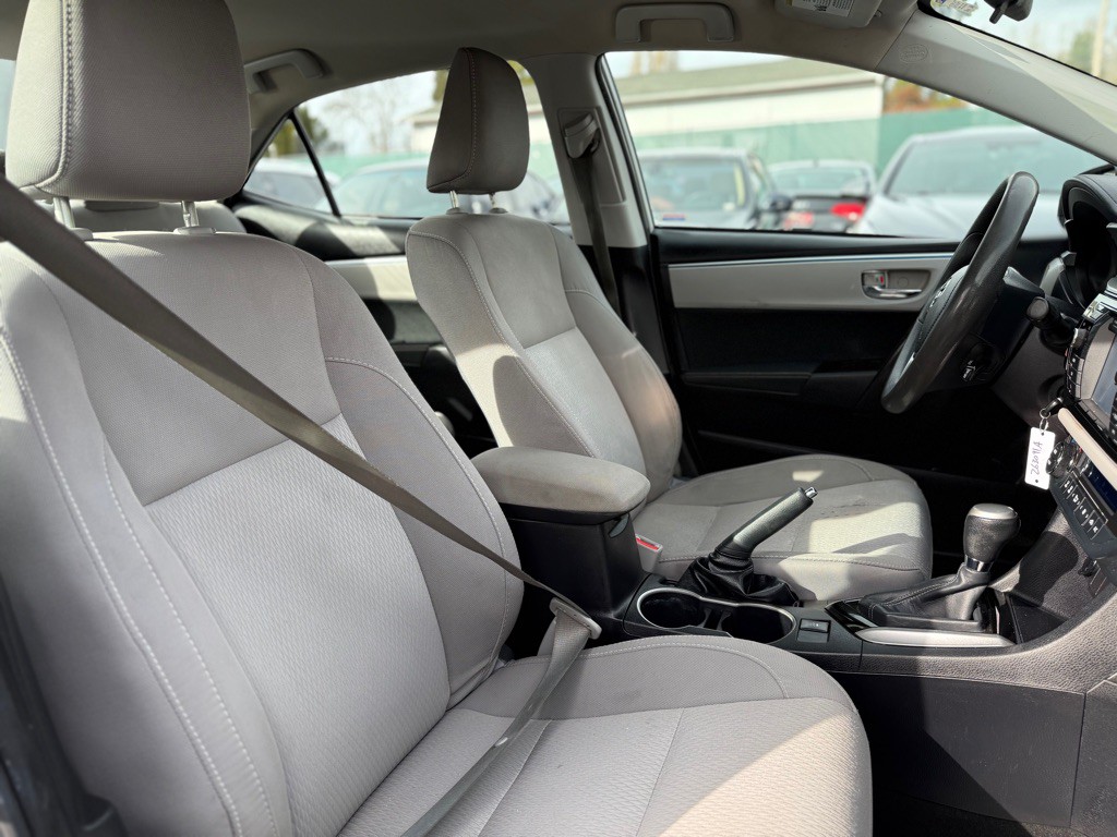 2016 Toyota Corolla Image 14