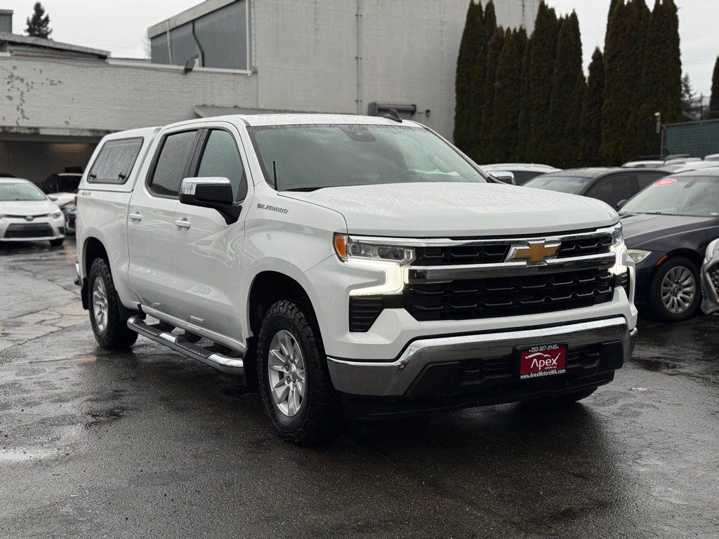 2024 Chevrolet Silverado 1500 Image 2
