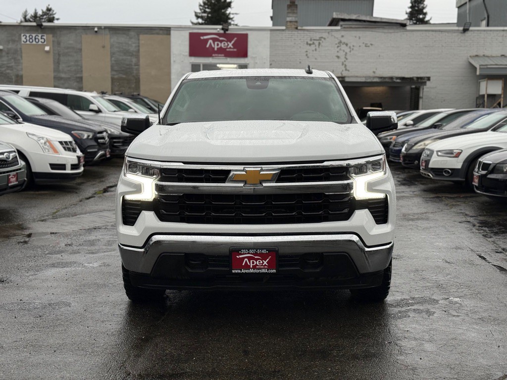 2024 Chevrolet Silverado 1500 Image 3