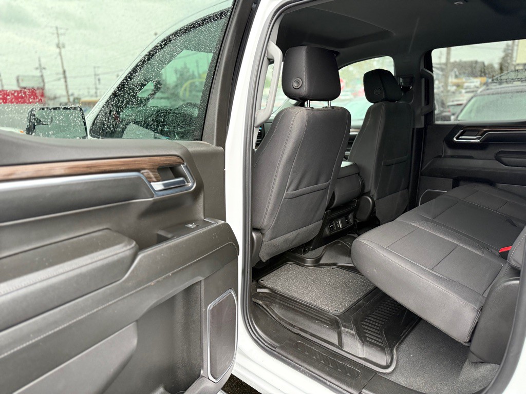 2024 Chevrolet Silverado 1500 Image 13