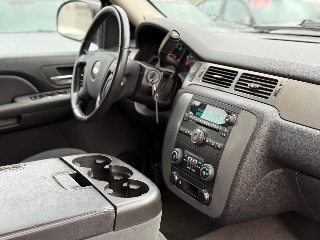 2008 Chevrolet Tahoe Image 18