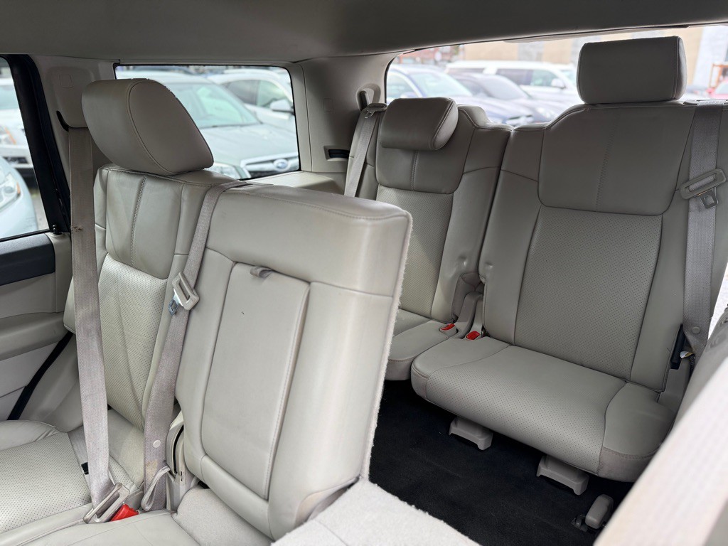 2006 Jeep Commander Image 13