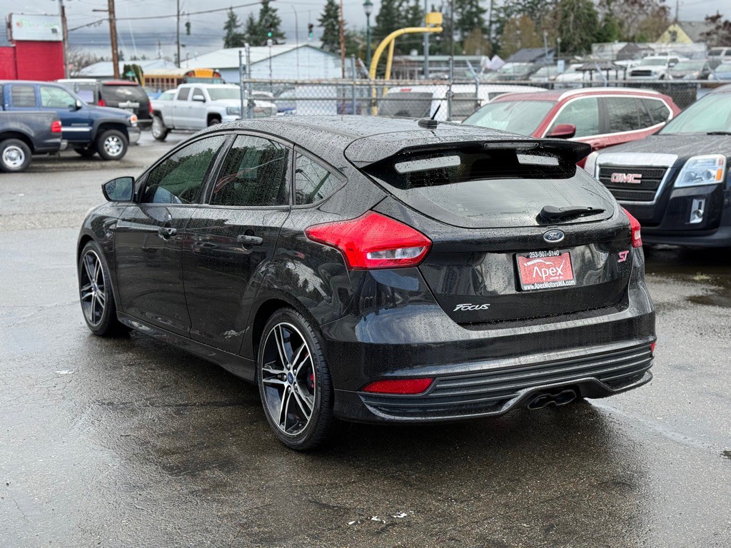 2015 Ford Focus Image 5