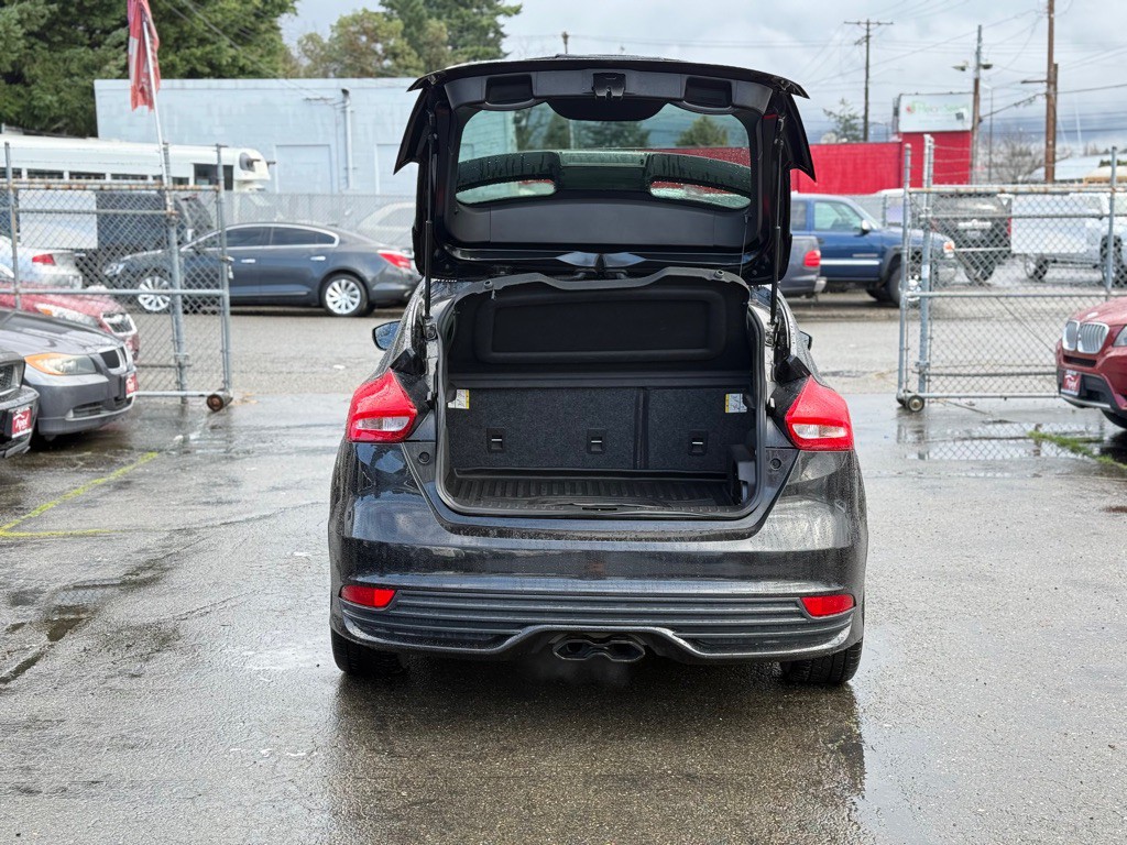 2015 Ford Focus Image 7