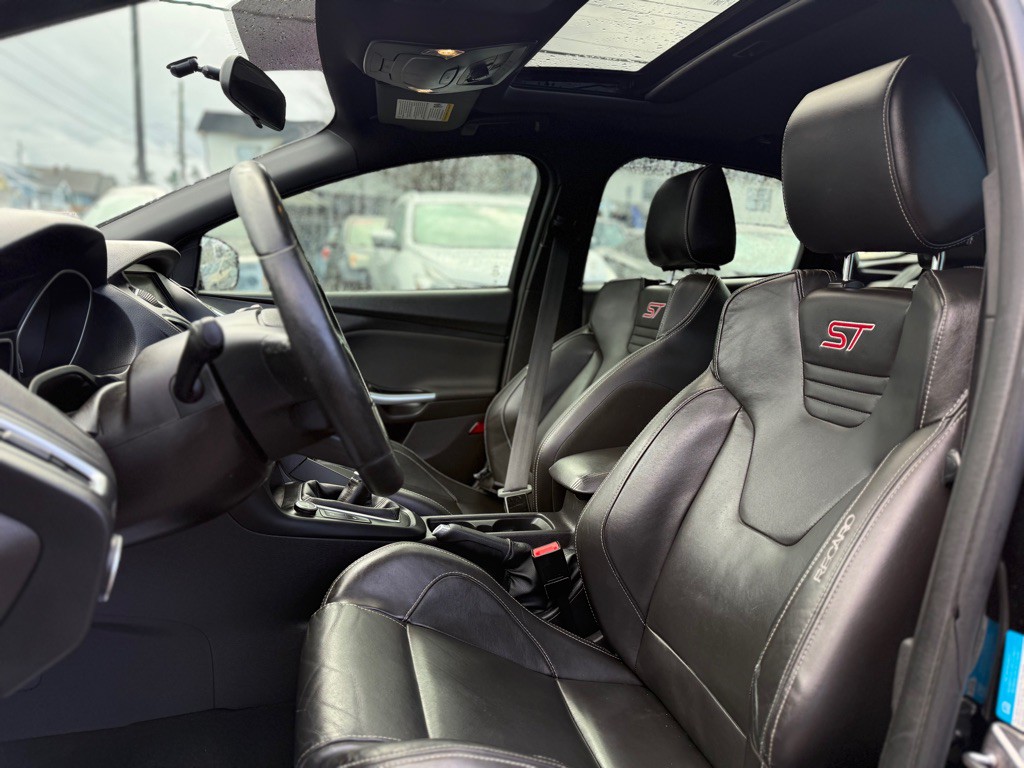 2015 Ford Focus Image 9