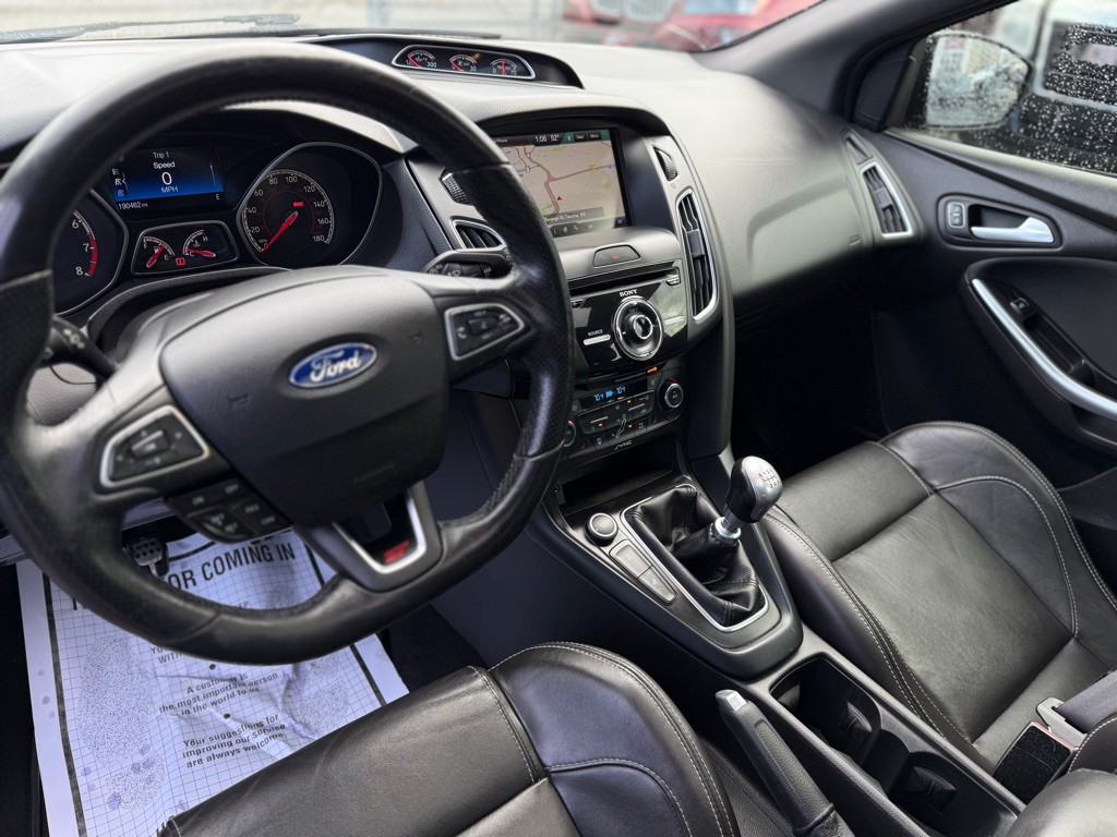 2015 Ford Focus Image 10