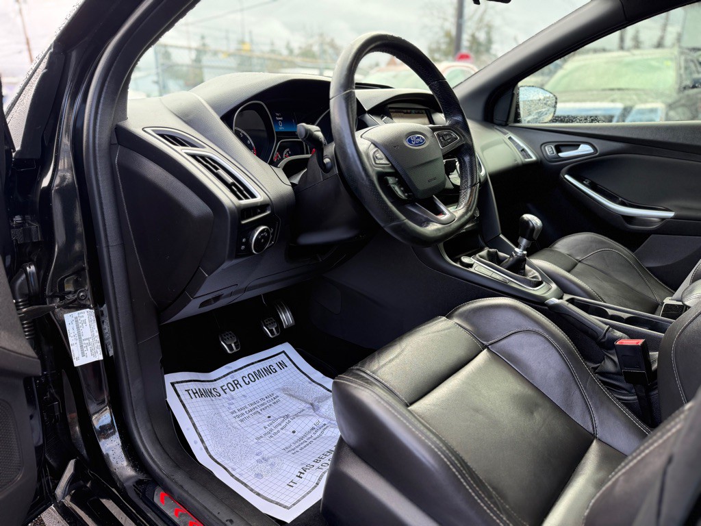 2015 Ford Focus Image 11